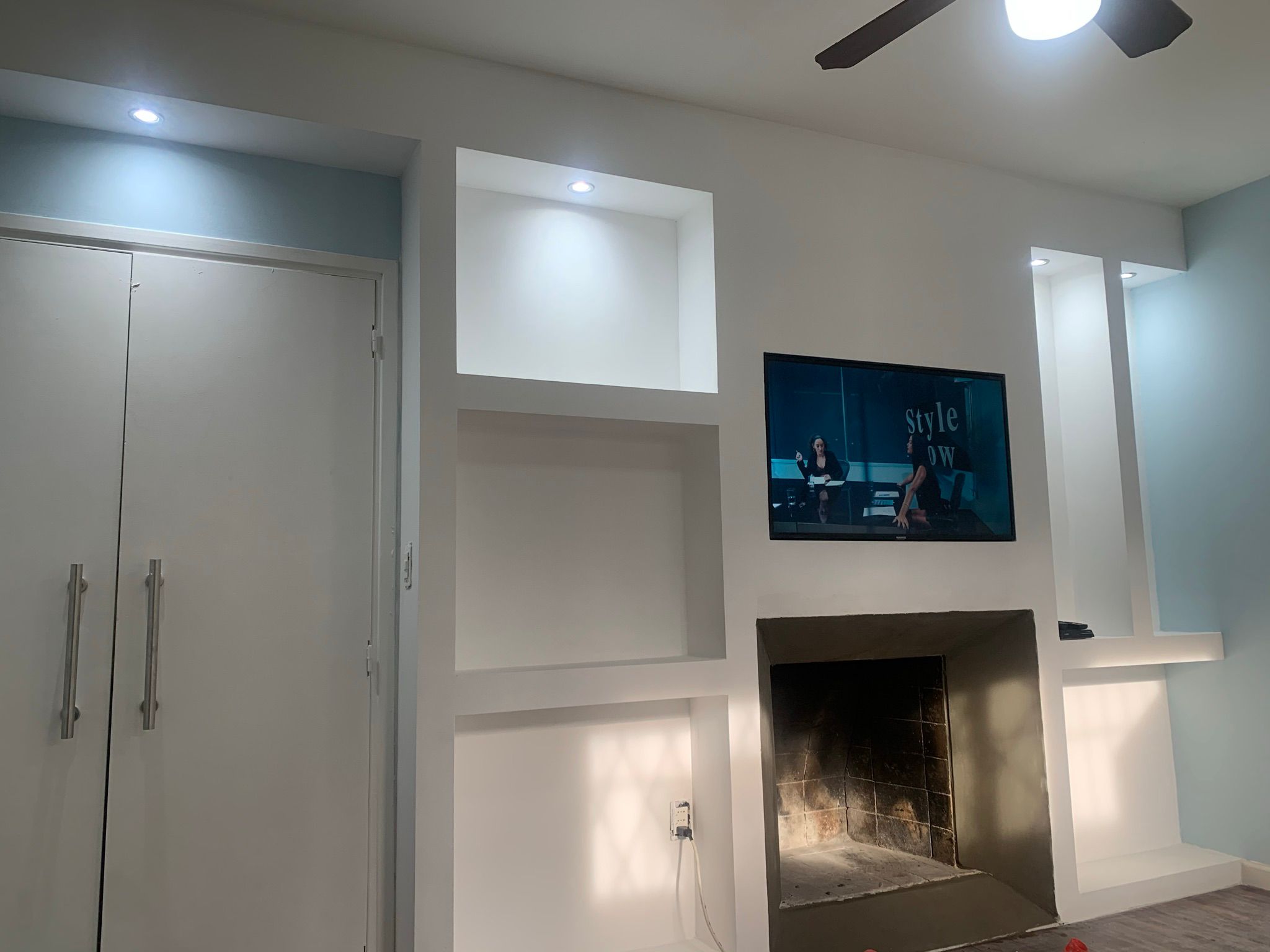 Placard y nichos en drywall con iluminación